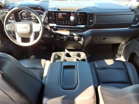 Used 2025 GMC Sierra 1500 SLT image 14