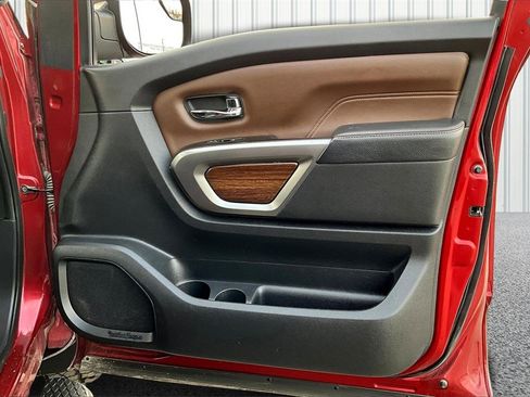 Used 2018 Nissan Titan Platinum Reserve image 28