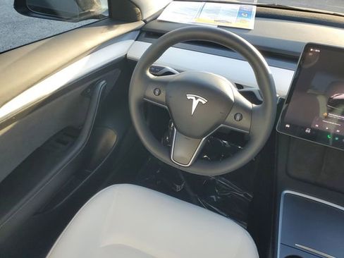 Used 2023 Tesla Model 3 Long Range image 9