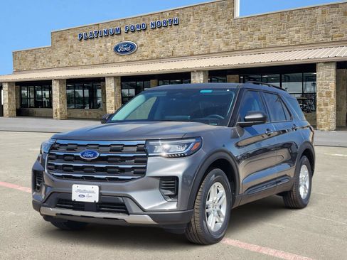 New 2026 Ford Explorer Active RWD image 2