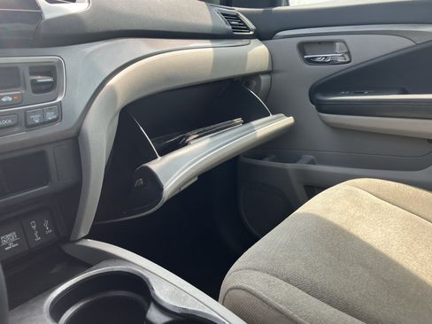 Used 2018 Honda Pilot EX image 31