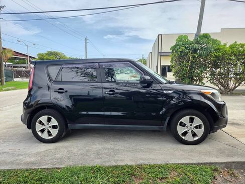 Used 2015 Kia Soul FWD image 5