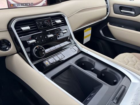 New 2026 Nissan Armada Platinum RWD image 15