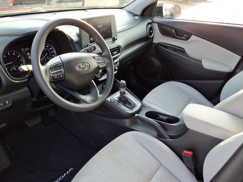Used 2023 Hyundai Kona SEL FWD image 9