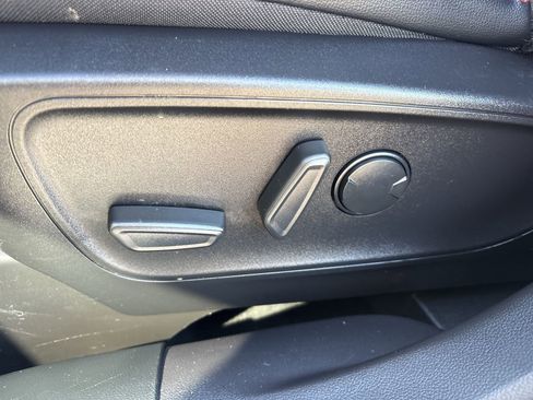 Used 2022 Ford Escape SEL w/ SEL Stealth AWD Package image 21