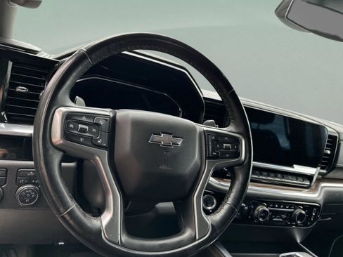 Used 2024 Chevrolet Silverado 1500 LT Trail Boss w/ Protection Package AWD/4WD image 11