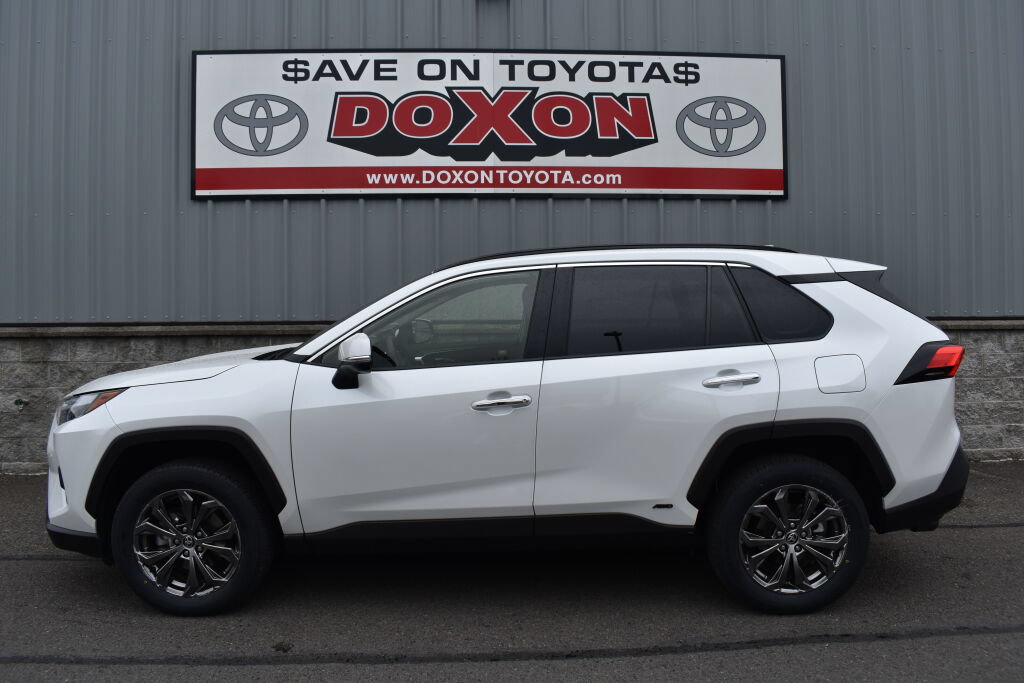 Certified 2023 Toyota RAV4 Limited w/ Limited Grade Weather Package AWD/4WD image 4