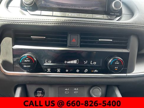 Used 2024 Nissan Rogue SV AWD/4WD image 19
