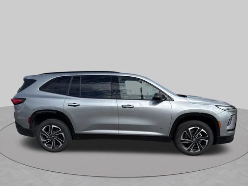 Used 2026 Buick Enclave Sport Touring AWD/4WD image 4
