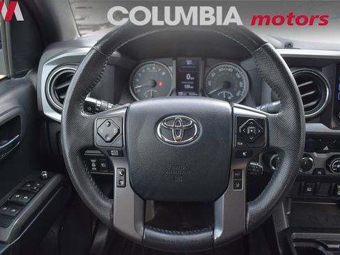 Used 2018 Toyota Tacoma TRD Off-Road image 15