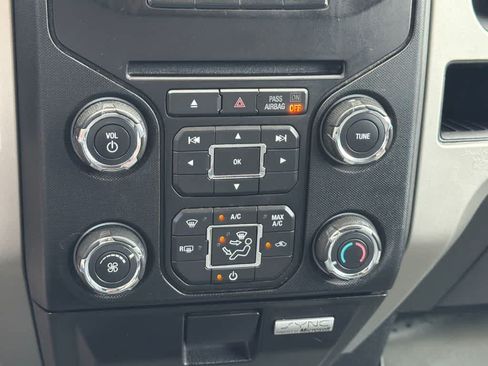 Used 2014 Ford F150 XLT w/ Equipment Group 302A Luxury AWD/4WD image 28
