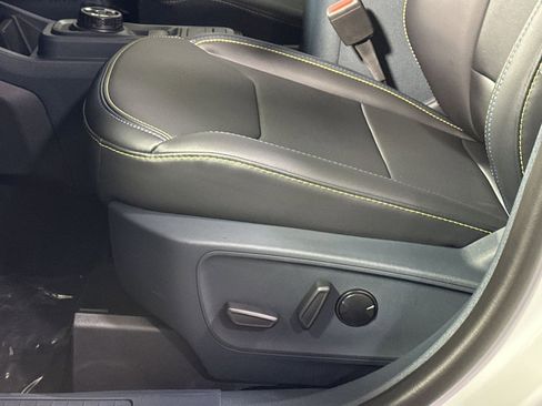 New 2025 Ford Maverick Lobo image 14