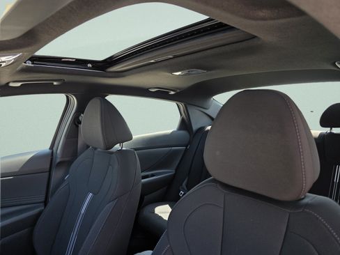 New 2026 Hyundai Elantra SEL Sport Premium FWD image 31