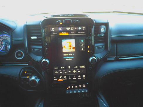 Used 2022 RAM 1500 Limited image 15