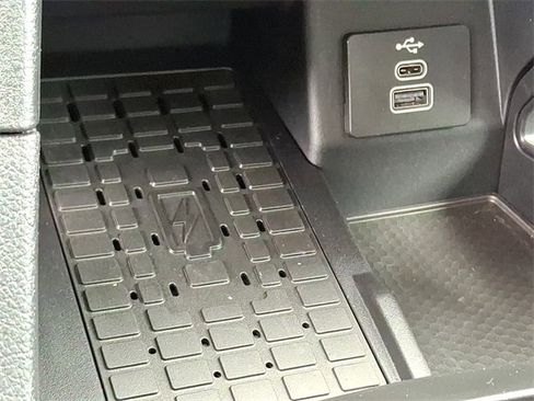 Certified 2025 Ford Ranger XLT w/ Black Appearance Package image 24