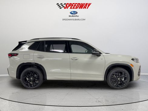 New 2026 Volkswagen Tiguan SE R-Line AWD/4WD image 11