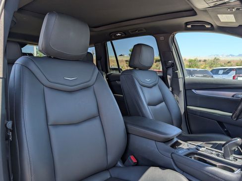 Used 2024 Cadillac XT6 Luxury w/ LPO, Floor Liner Package AWD/4WD image 27