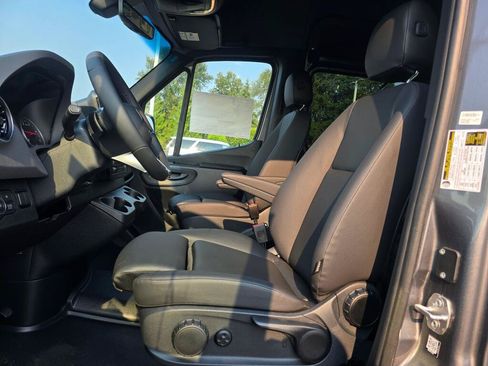 New 2026 Mercedes-Benz Sprinter 2500 image 32