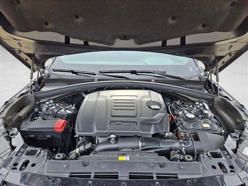 Certified 2022 Land Rover Range Rover Velar R-Dynamic S image 21