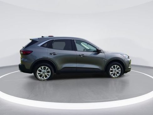 Used 2024 Ford Escape Active AWD/4WD image 8
