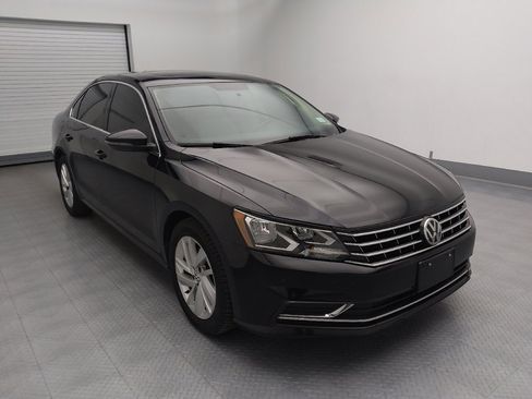 Used 2018 Volkswagen Passat 2.0T SE image 13