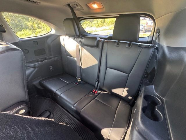 Used 2023 Toyota Highlander XLE FWD image 19