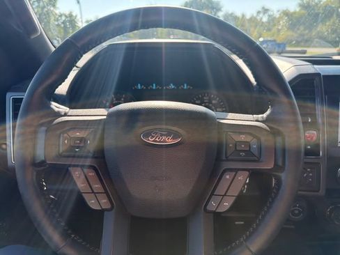 Used 2019 Ford F150 XLT w/ Equipment Group 302A Luxury AWD/4WD image 12
