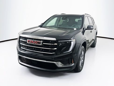 Used 2025 GMC Acadia Elevation image 3