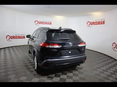 Used 2022 Toyota Corolla Cross LE AWD/4WD image 7