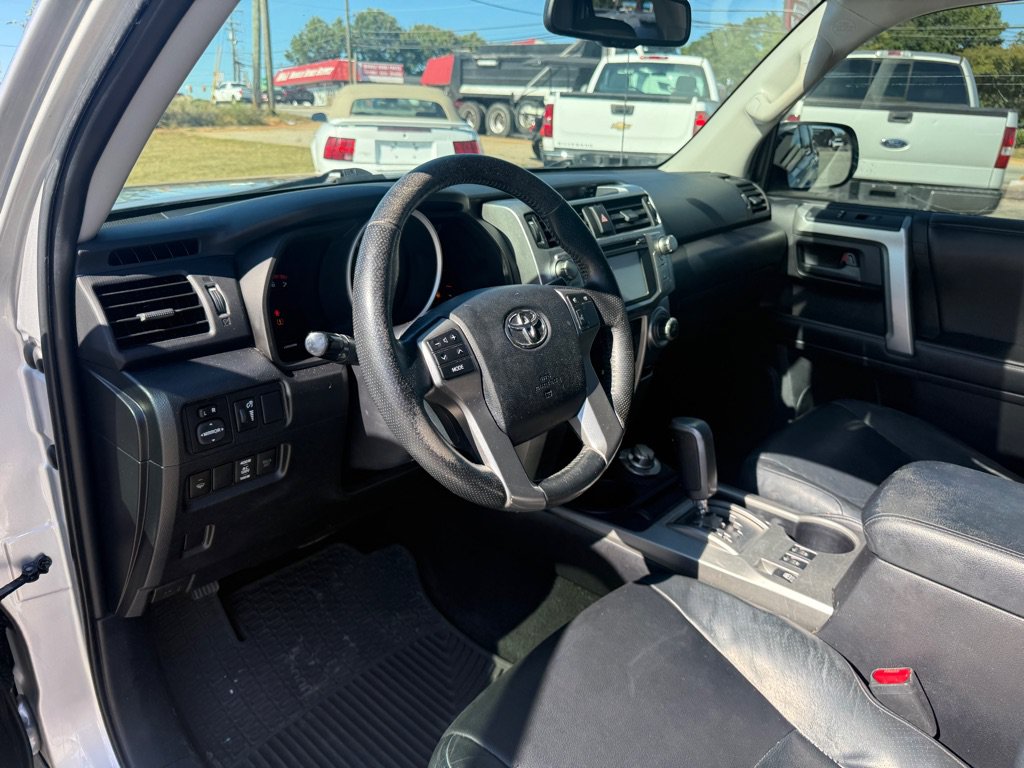Used 2013 Toyota 4Runner Limited AWD/4WD image 10