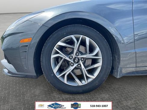 Used 2023 Hyundai Sonata SEL w/ Convenience Package FWD image 9