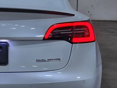 Used 2022 Tesla Model 3 Performance image 22