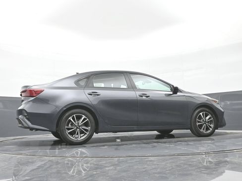 Used 2022 Kia Forte LXS FWD image 40