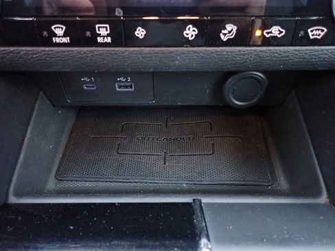 Used 2022 Mitsubishi Outlander ES image 25