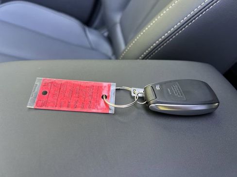 Used 2026 Subaru Outback Limited AWD/4WD image 31
