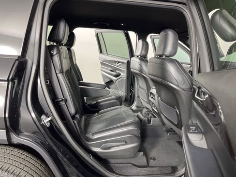 Used 2023 Jeep Grand Cherokee L Laredo RWD image 49