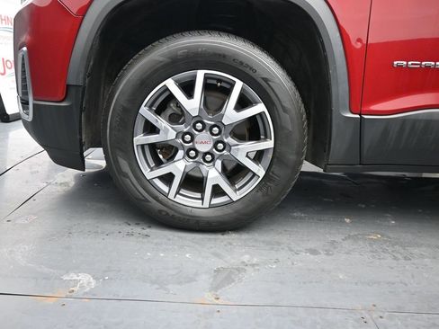 Used 2023 GMC Acadia SLT image 12