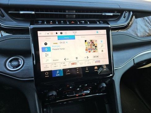 Used 2022 Jeep Grand Cherokee Limited 4xe w/ Luxury Tech Group II image 23