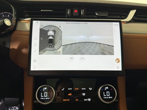 New 2026 Jaguar F-PACE R-Dynamic S image 25