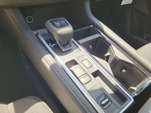 New 2026 Nissan Pathfinder SV FWD image 11