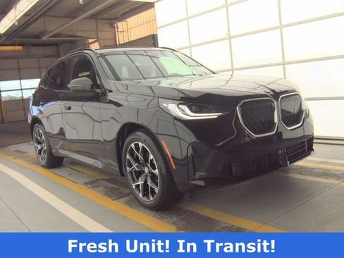 Used 2025 BMW X3 xDrive30i w/ Premium Package AWD/4WD image 4
