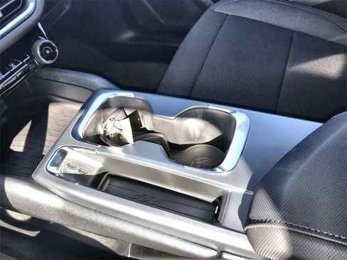 New 2026 Chevrolet Equinox EV LT image 19