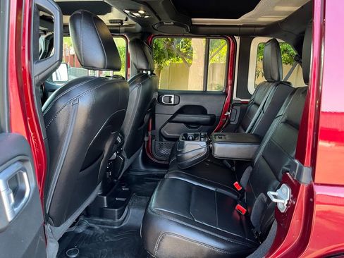 Used 2021 Jeep Wrangler Unlimited Sahara image 22