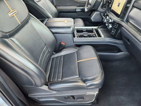 Used 2024 Ford F250 Platinum image 10