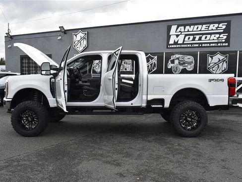 Used 2023 Ford F250 Lariat w/ FX4 Off-Road Package image 31