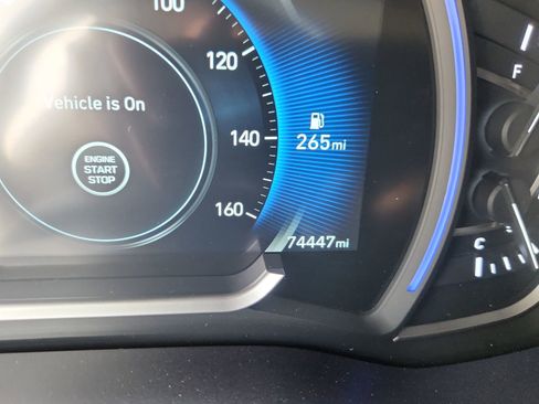 Used 2019 Hyundai Santa Fe Limited image 24