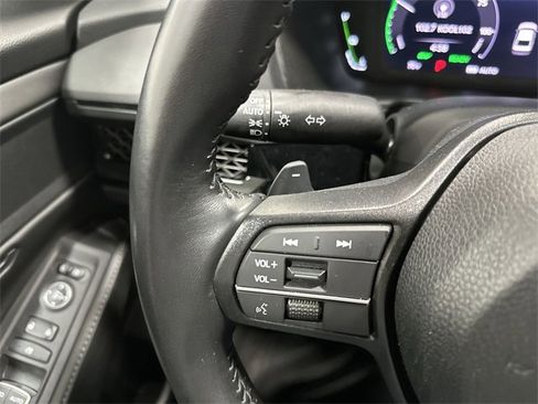 Used 2024 Honda Accord Sport image 39