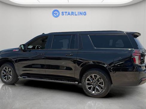 Certified 2024 Chevrolet Suburban Z71 w/ Luxury Package AWD/4WD image 4