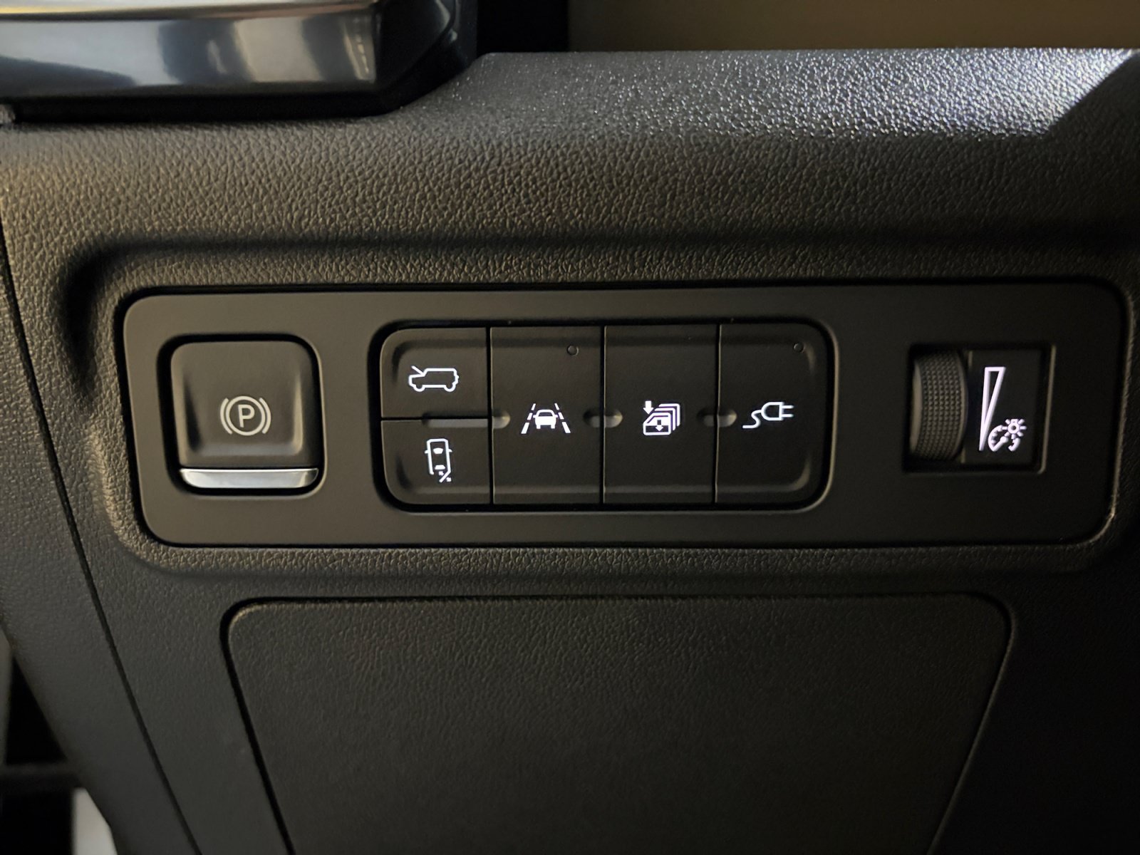 Used 2026 GMC Hummer EV SUV w/ LPO, Sport Package AWD/4WD image 31