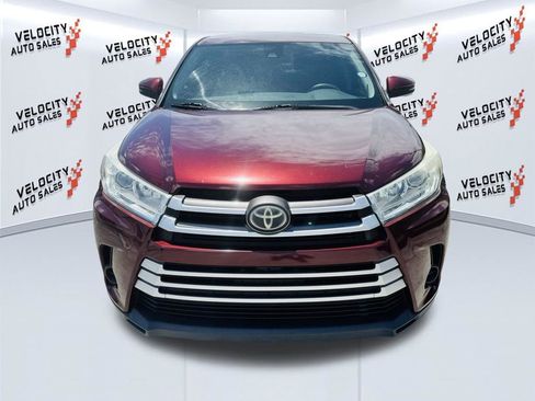 Used 2019 Toyota Highlander LE FWD image 8